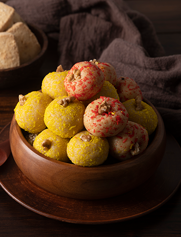 Pros and Cons of Besan Ladoos – Explore the Complete Recipe Below